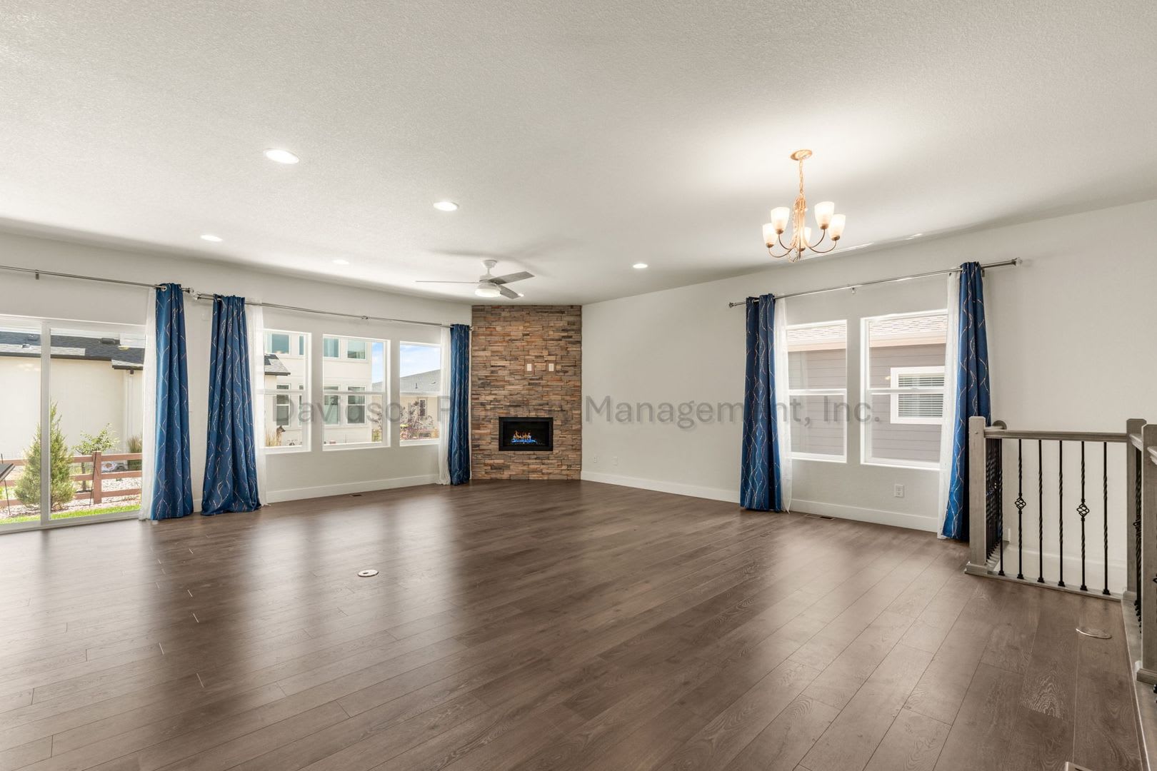 Gorgeous 3 Bedroom House in Wolf Ranch – photo 2