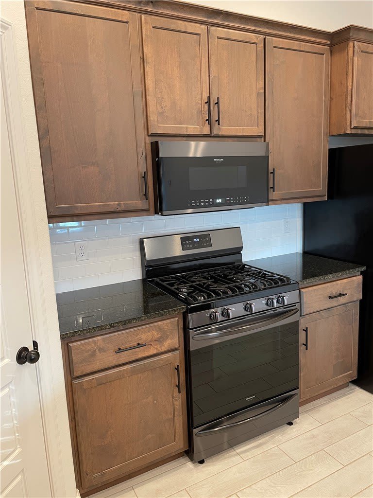 464 Hall Avenue – photo 3