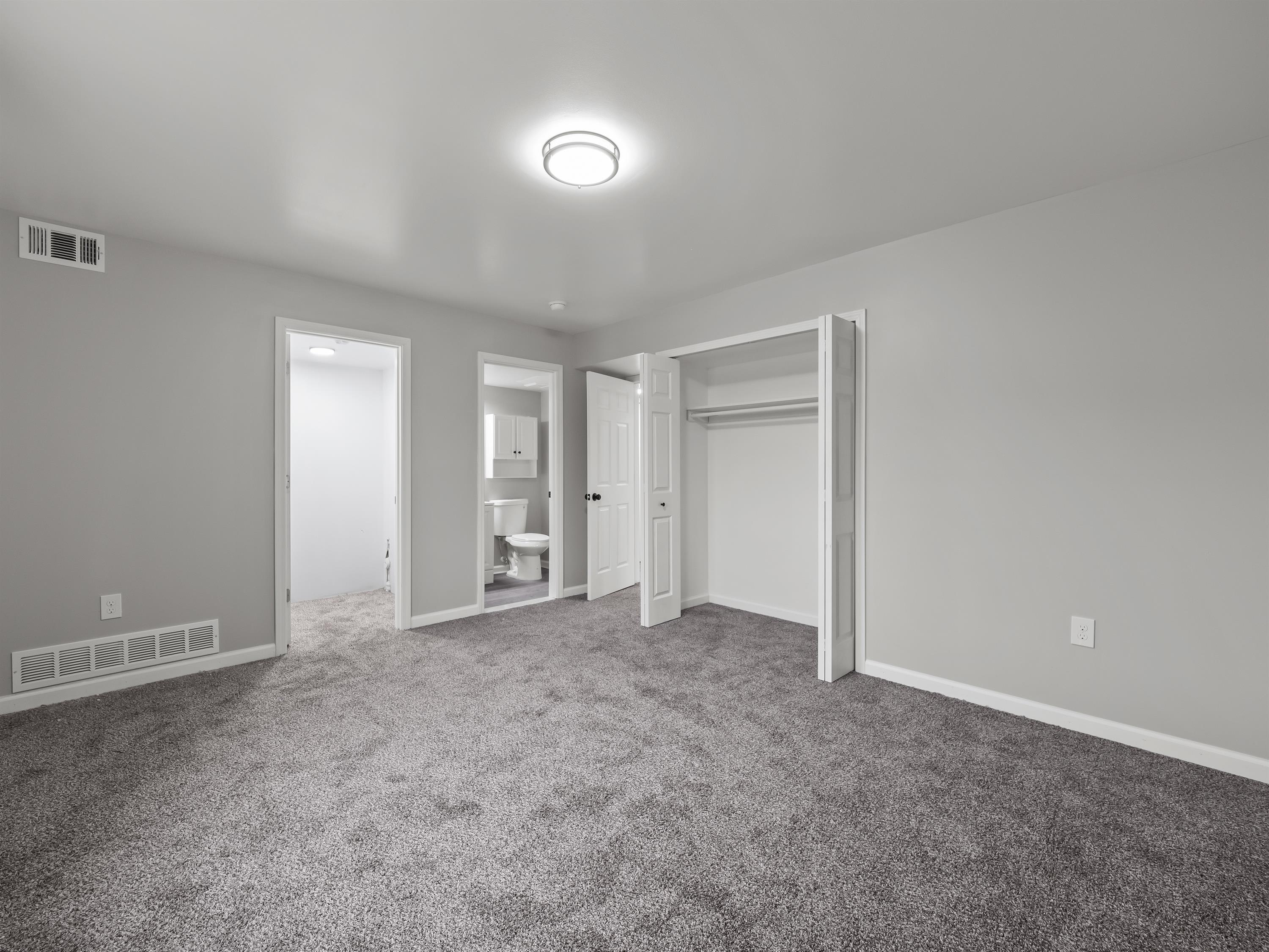 11208 Brydan St- Unit 11 – photo 2
