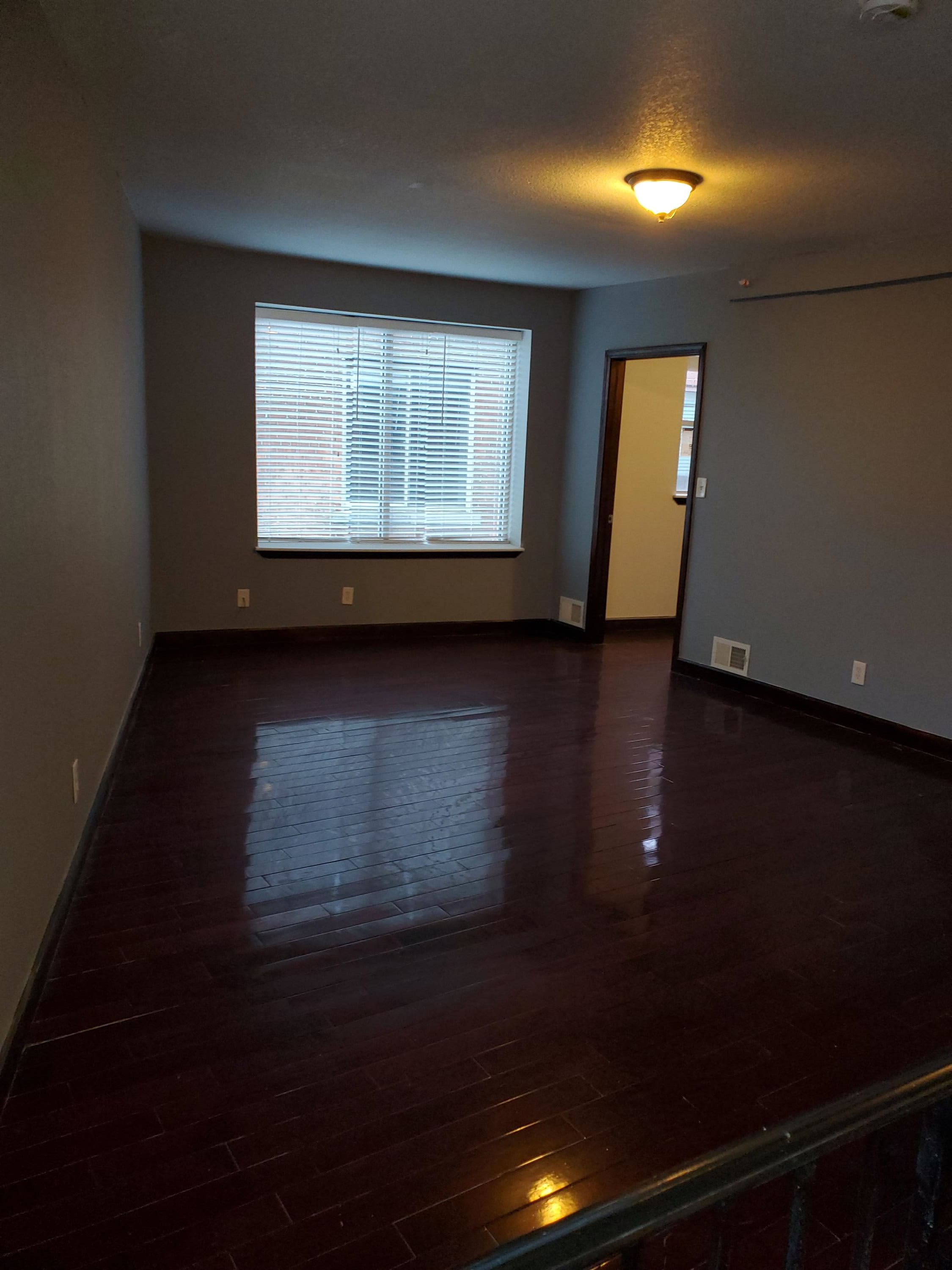 8845 E JEFFERSON AVE – photo 3