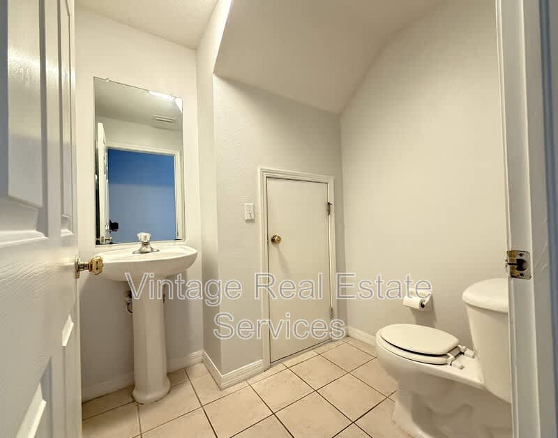 254 Castlekeeper Pl – photo 3