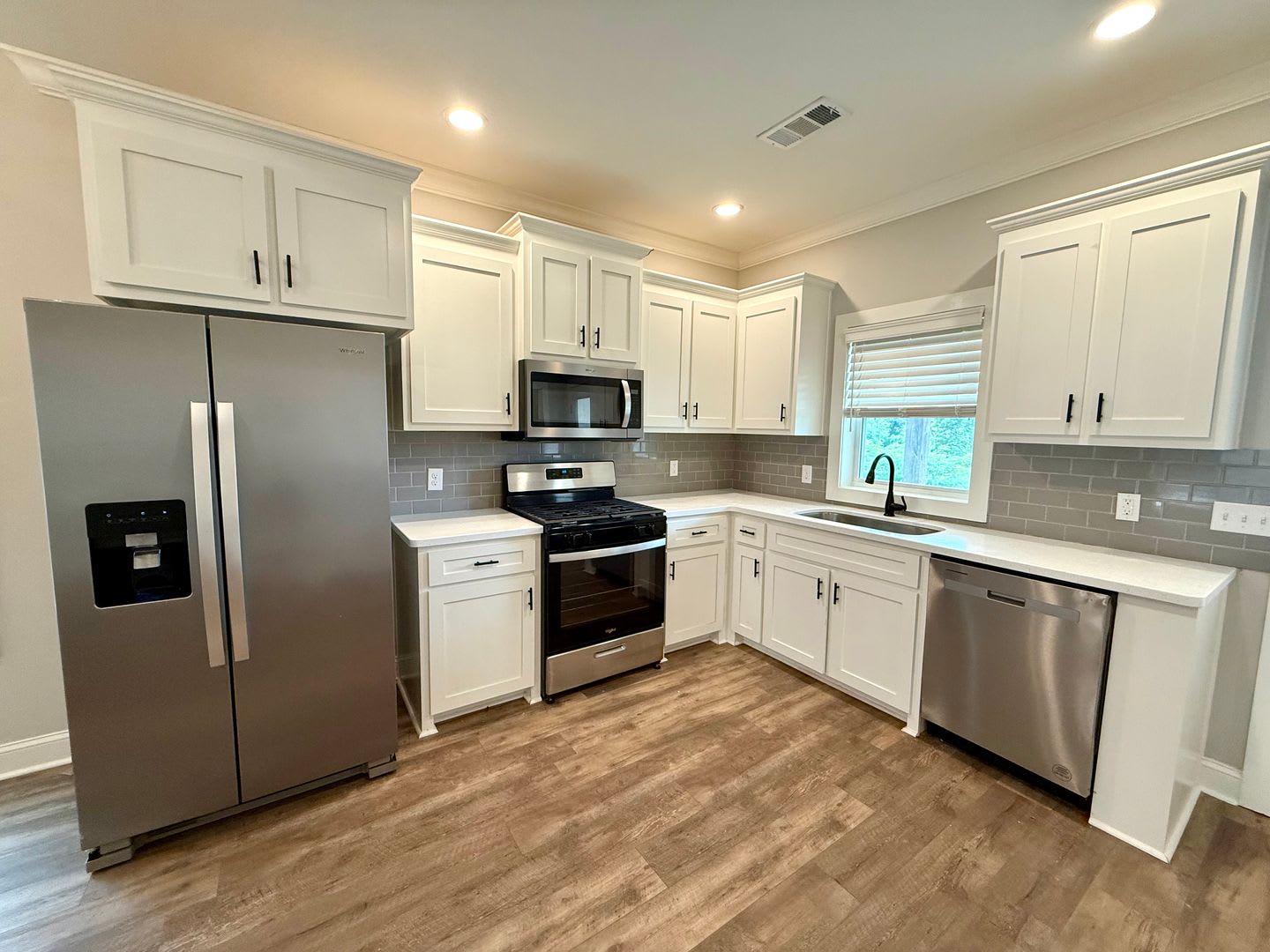 330 Orion St. – photo 4