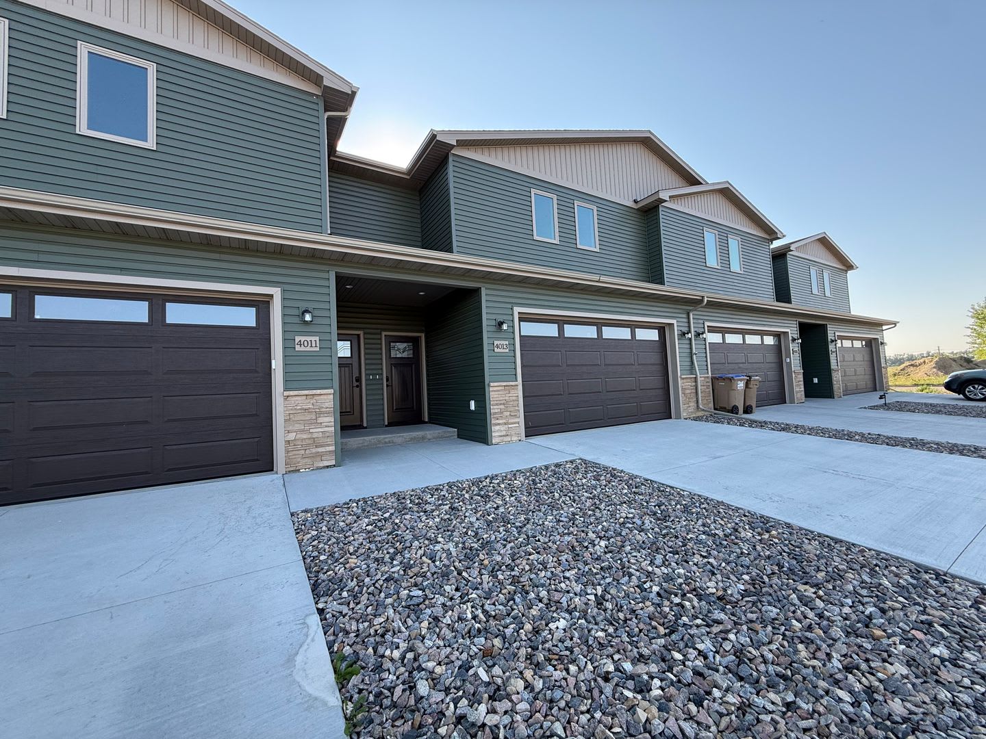 3 Bedroom Townhome – photo 1