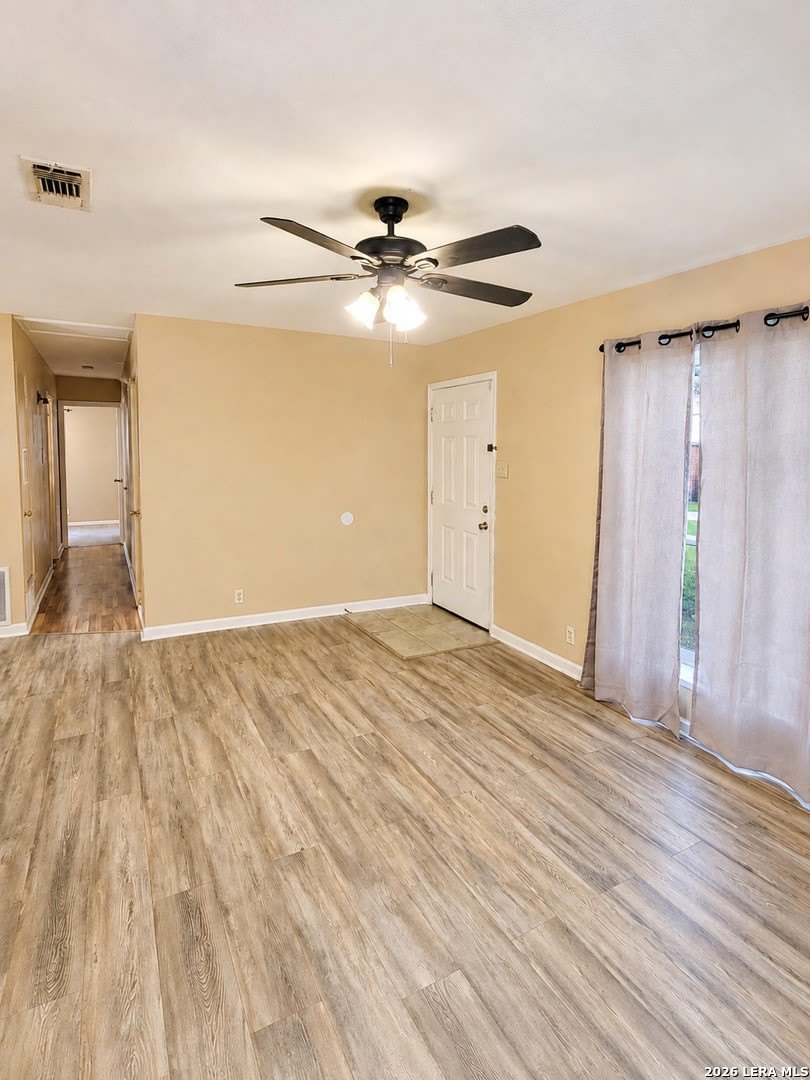 1510 LORELEI LN – photo 2