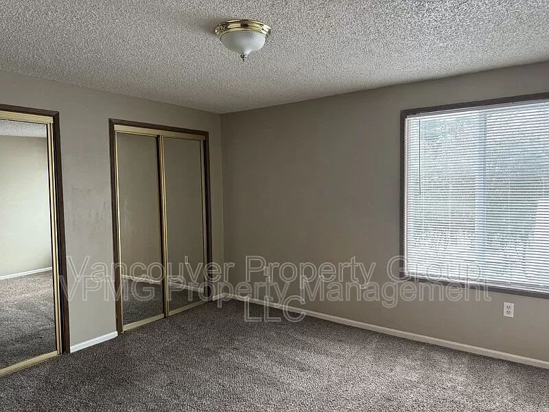 5415 Northeast 34Th Street Unit B – photo 3