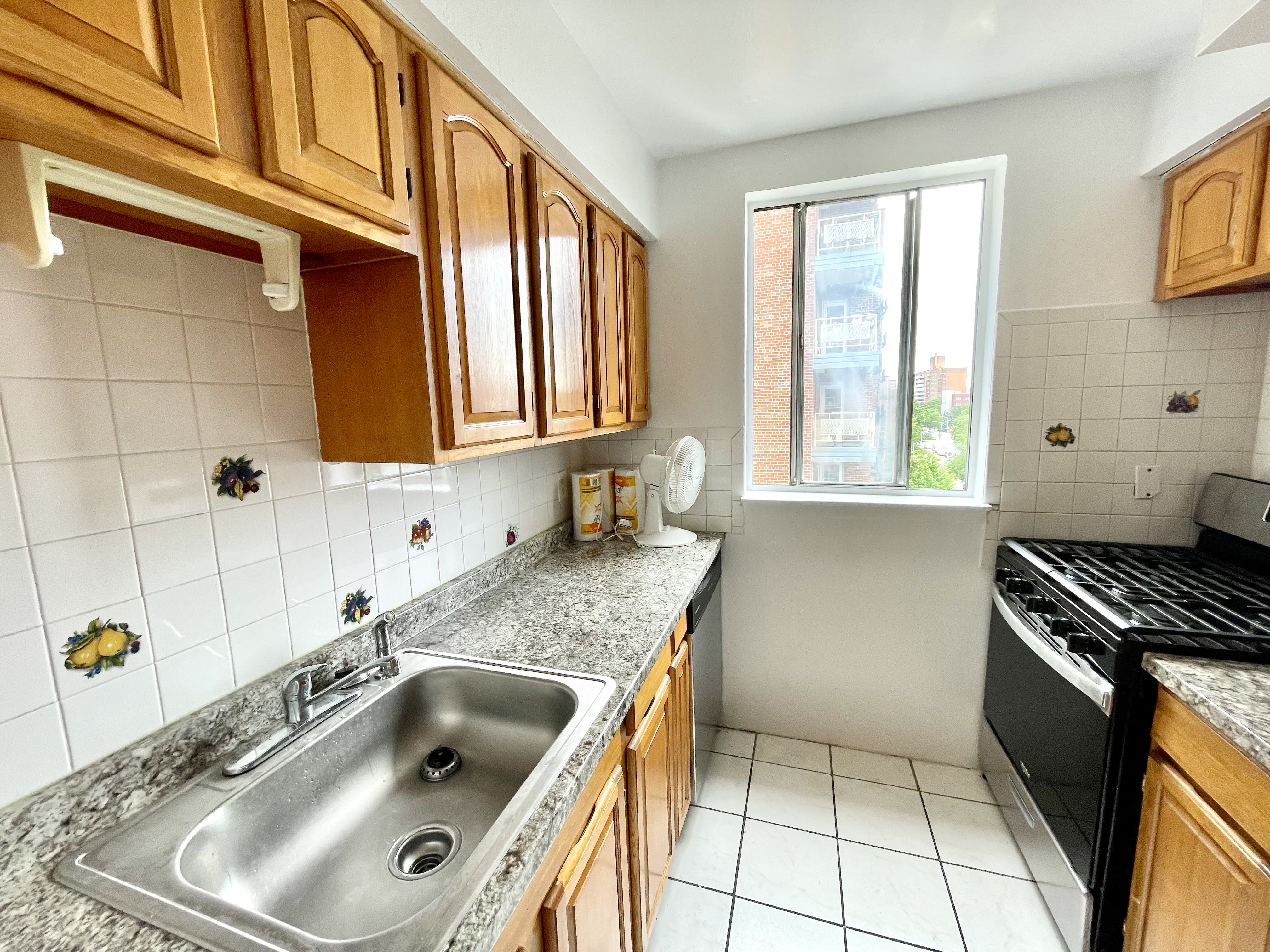 2744 Johnson Ave – photo 1