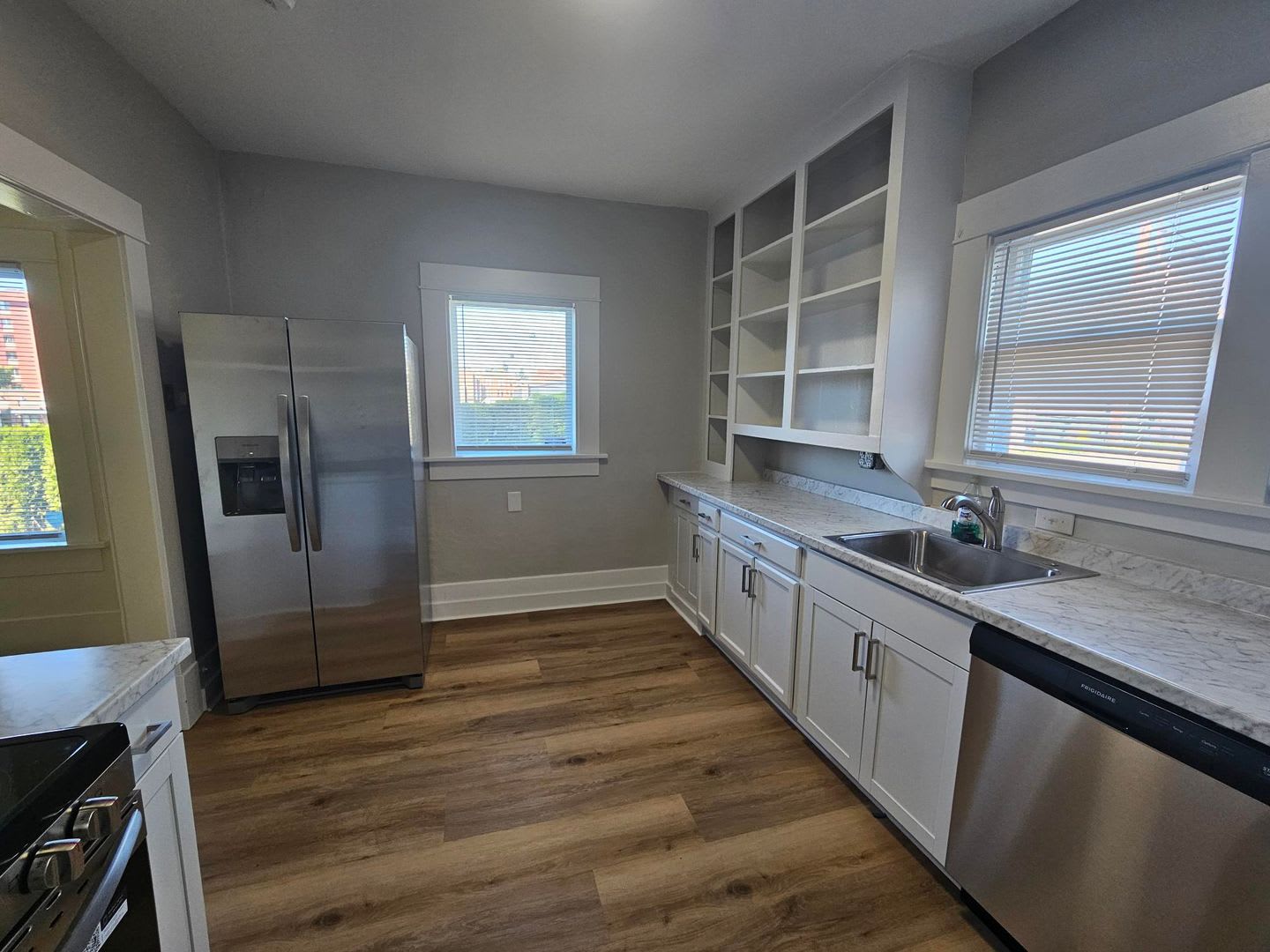 3-bedroom home located in the heart of Fairhaven! – photo 3