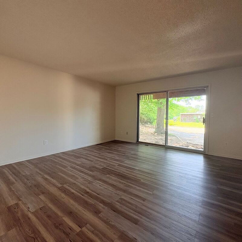 3347 East 113th Terrace – photo 2