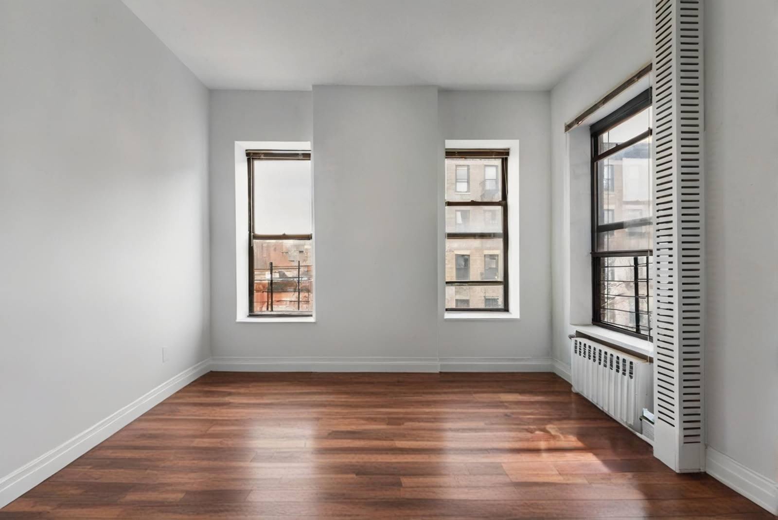 411 Manhattan Avenue – photo 2