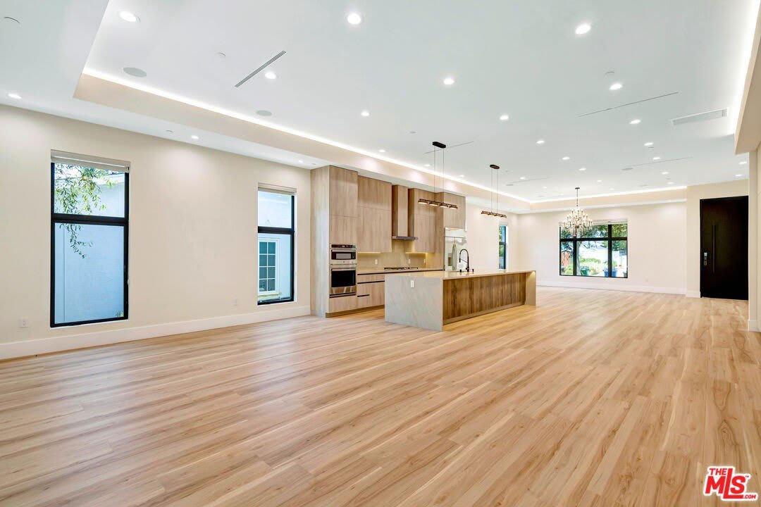 13424 Margate St – photo 3