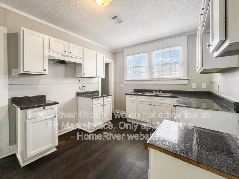 880 N Watkins St – photo 3