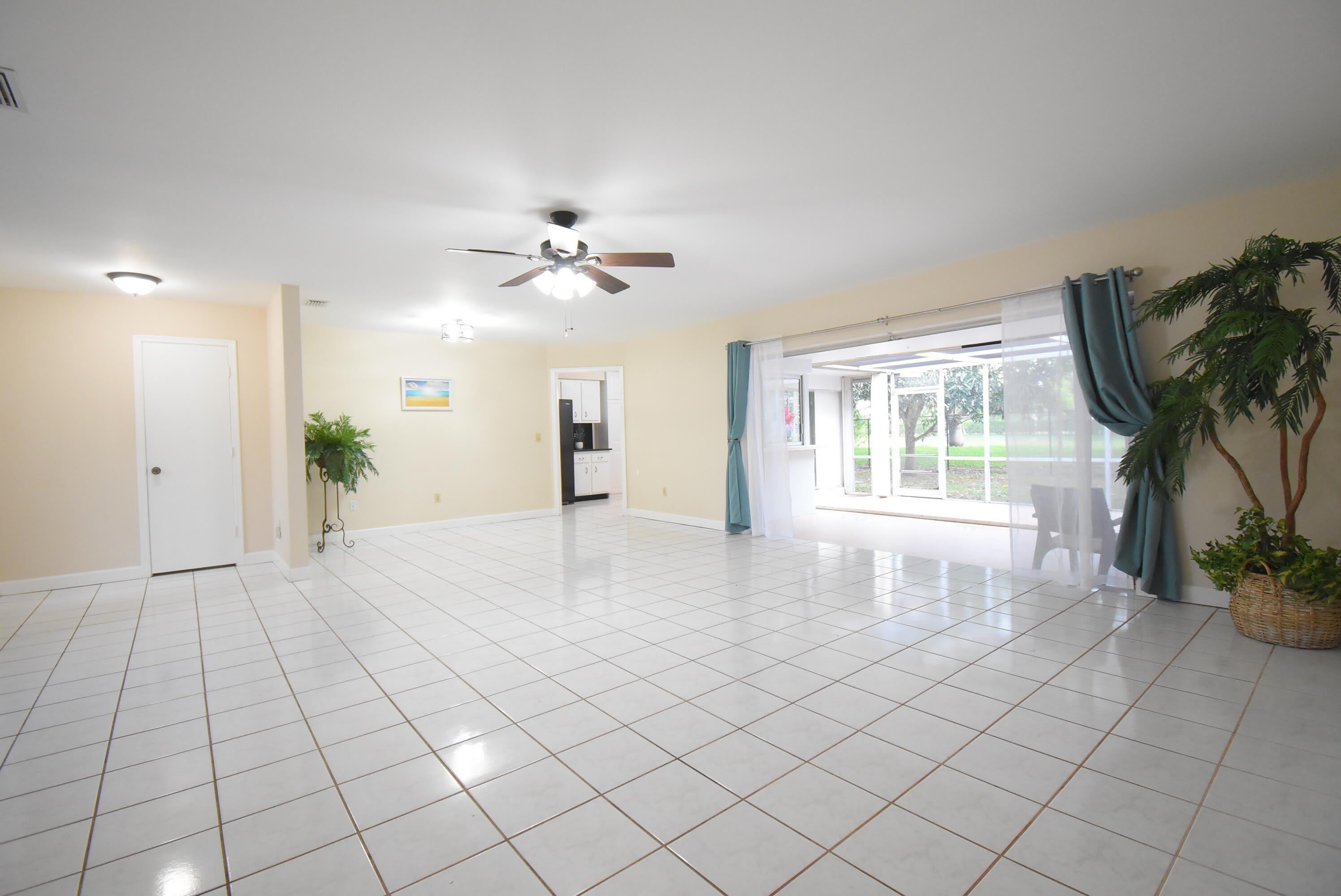 22584 Lanyard Street – photo 5