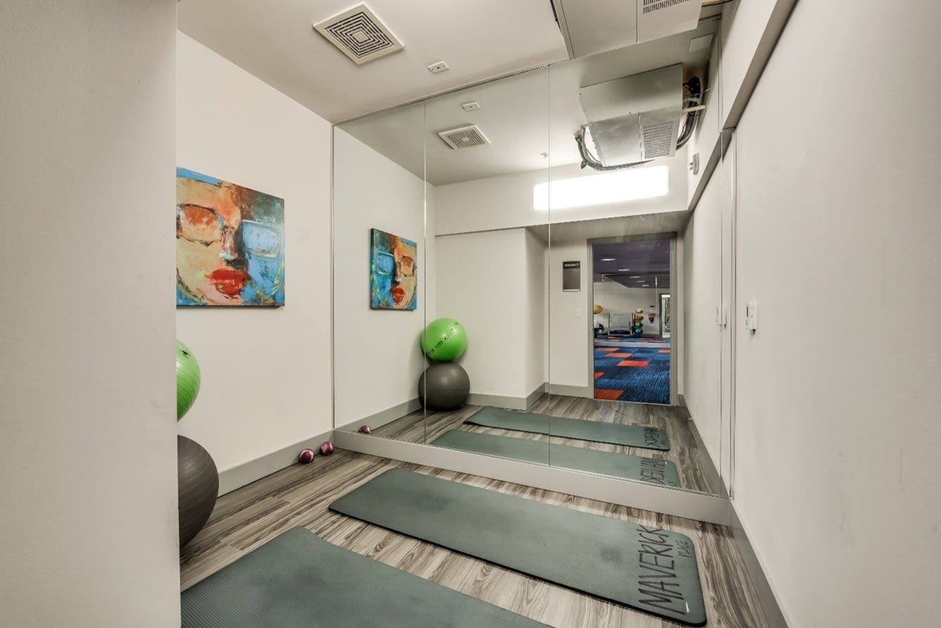 Mavericks Place – photo 3