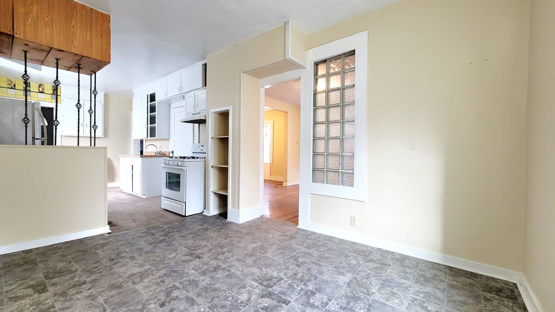 1819 Taylor St – photo 5