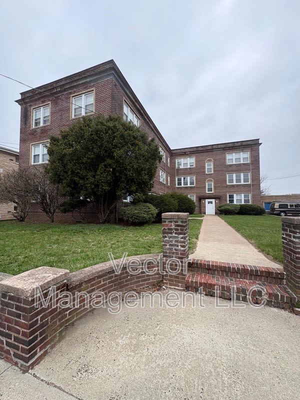 173 Elm Street – photo 2