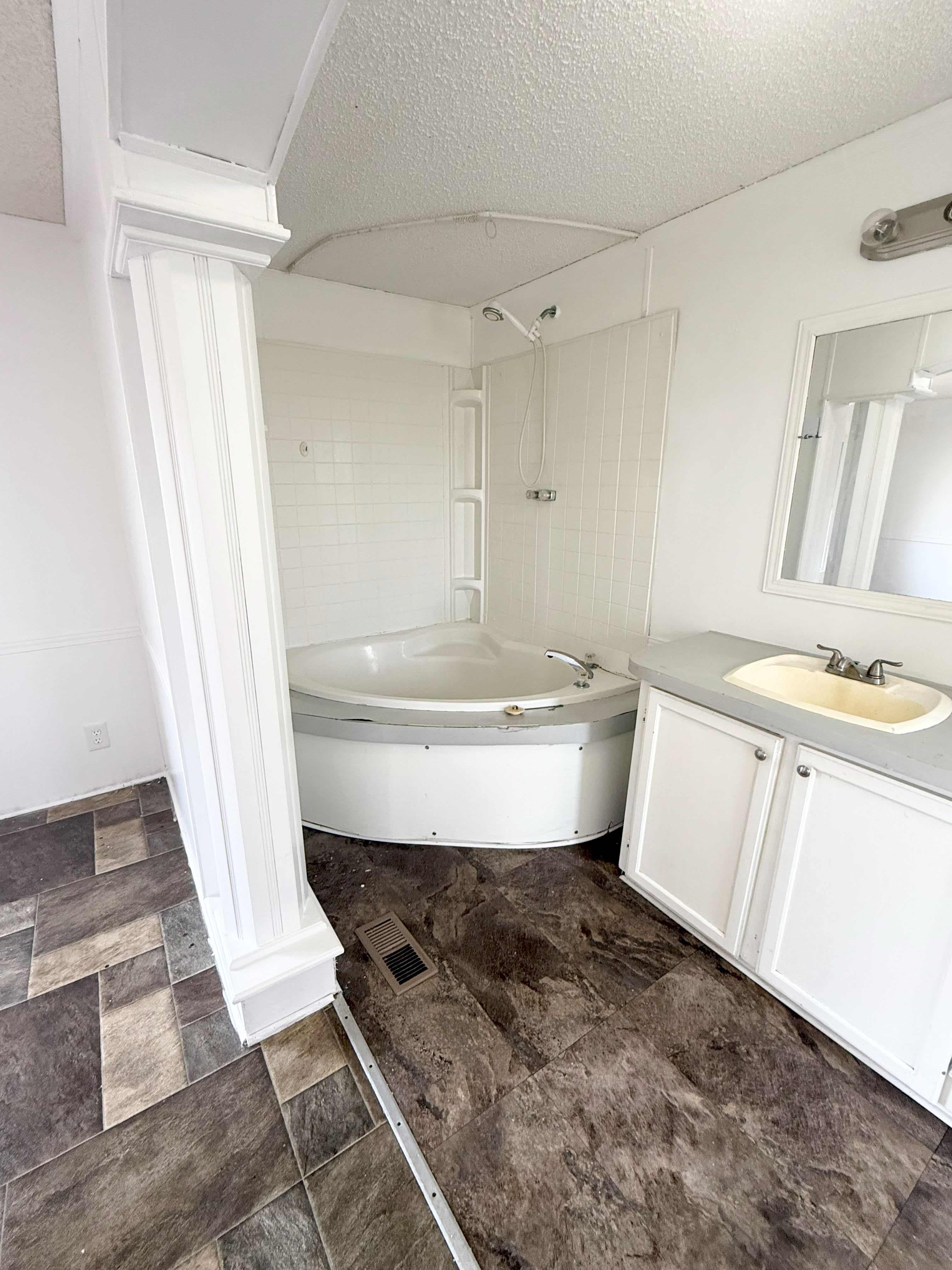22 Forrest Cir – photo 5