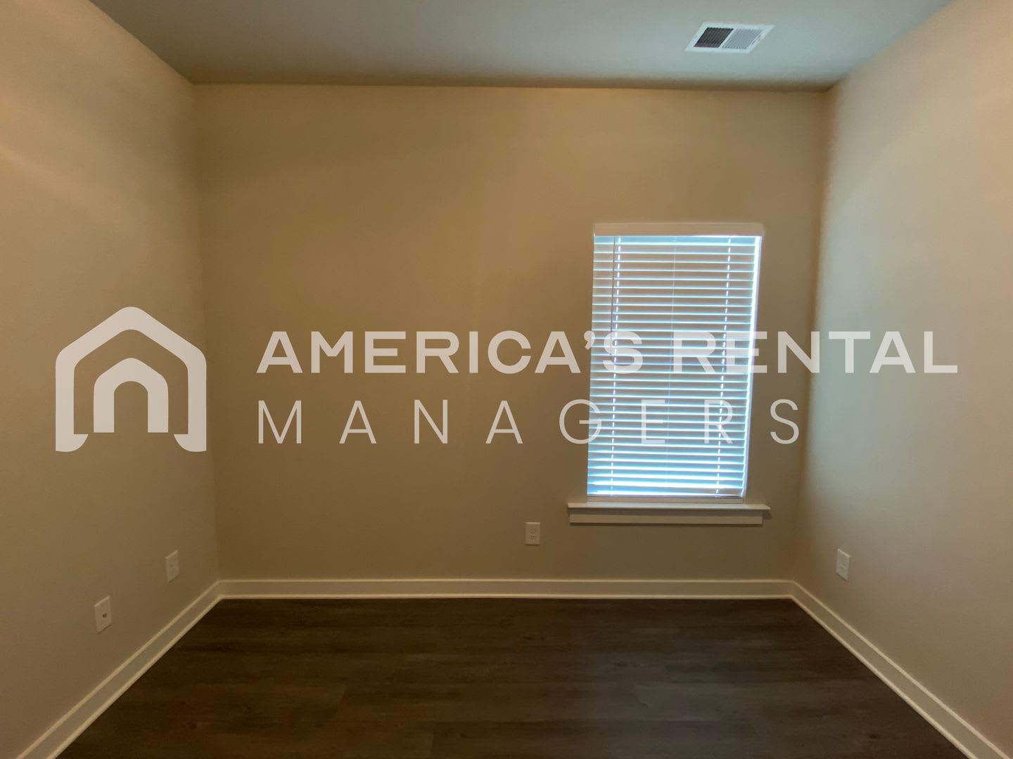 Home for Rent in Jemison, AL... Available to View Now! – photo 1