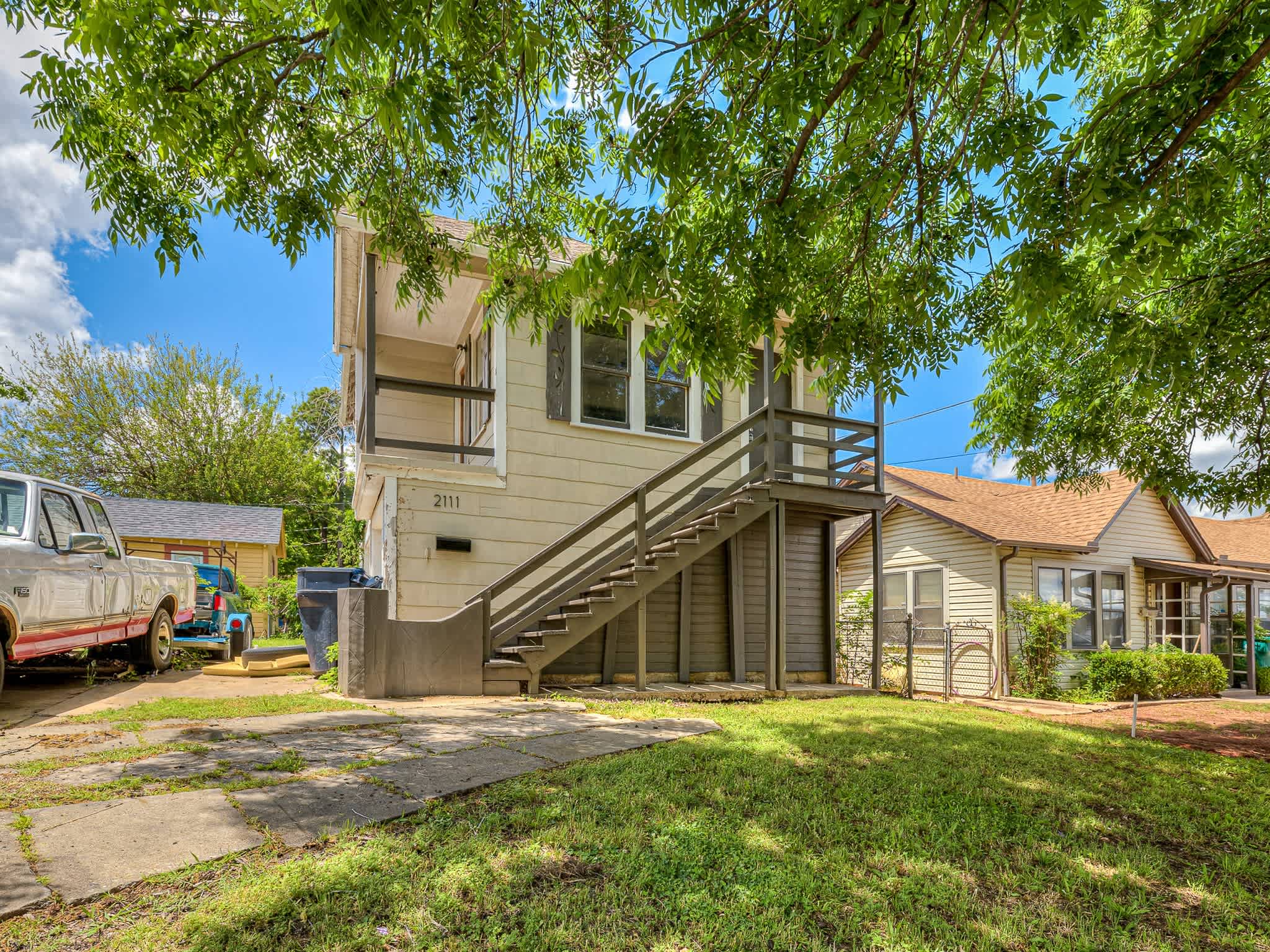 2111 N Linn – photo 2