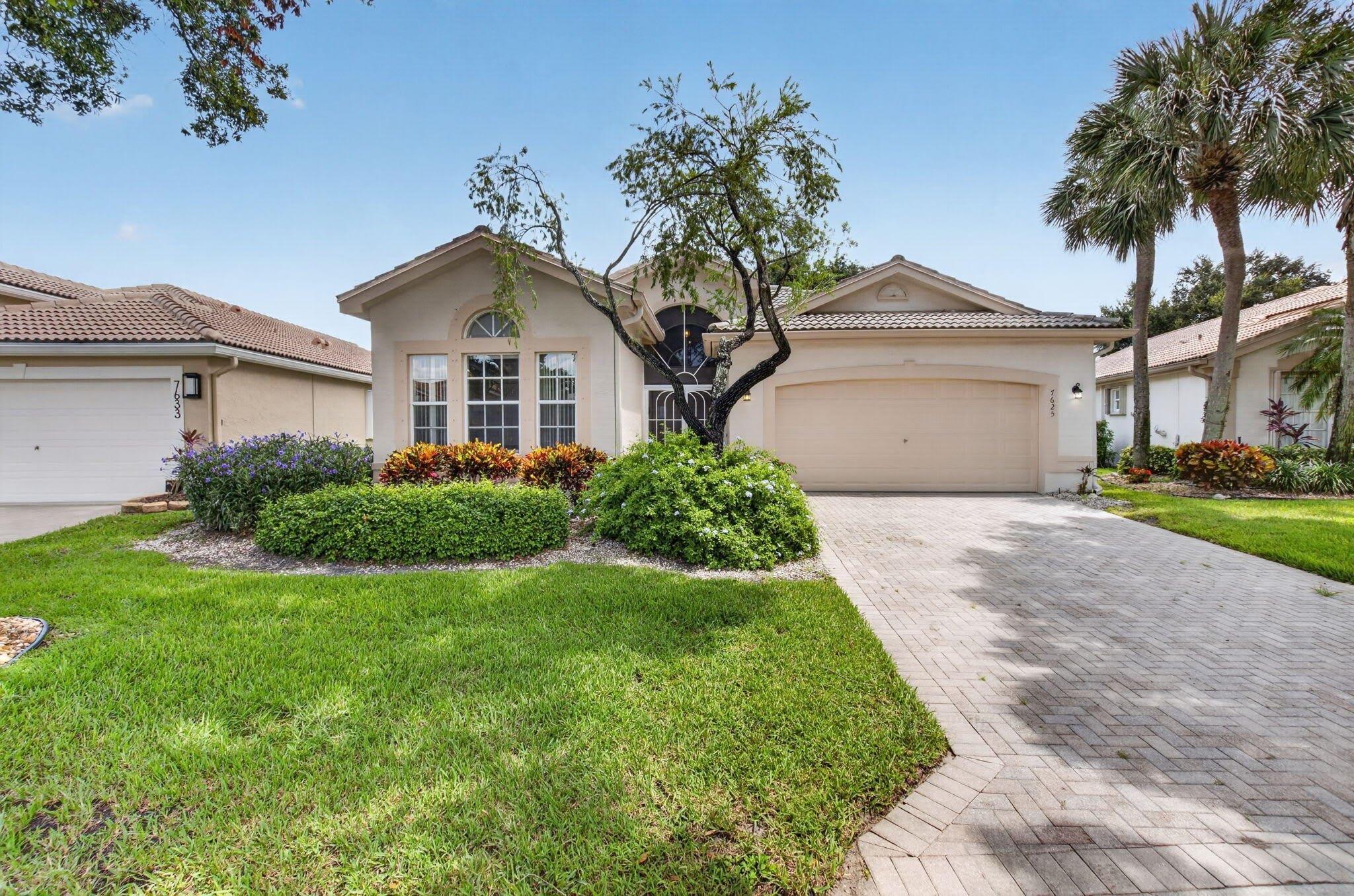 7625 Las Cruces Court – photo 3