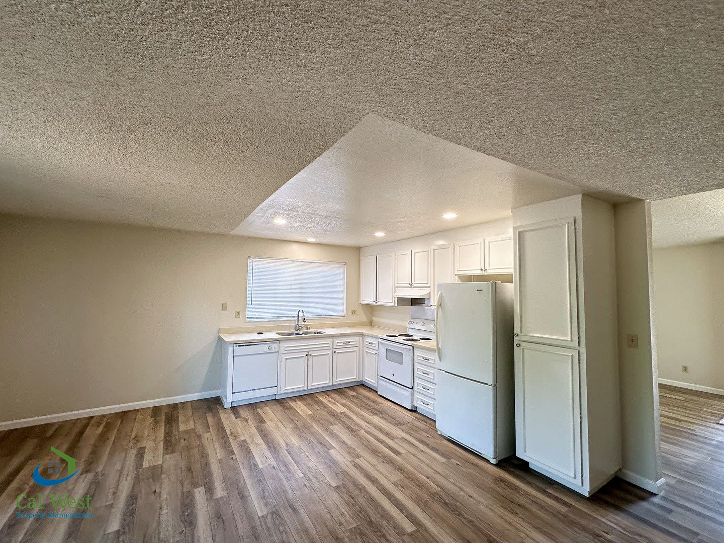3895 3 Bed 2 Bath Home On A Cul De Sac Near Coyote Creek In South San Jose Small Pet Friendly – photo 3