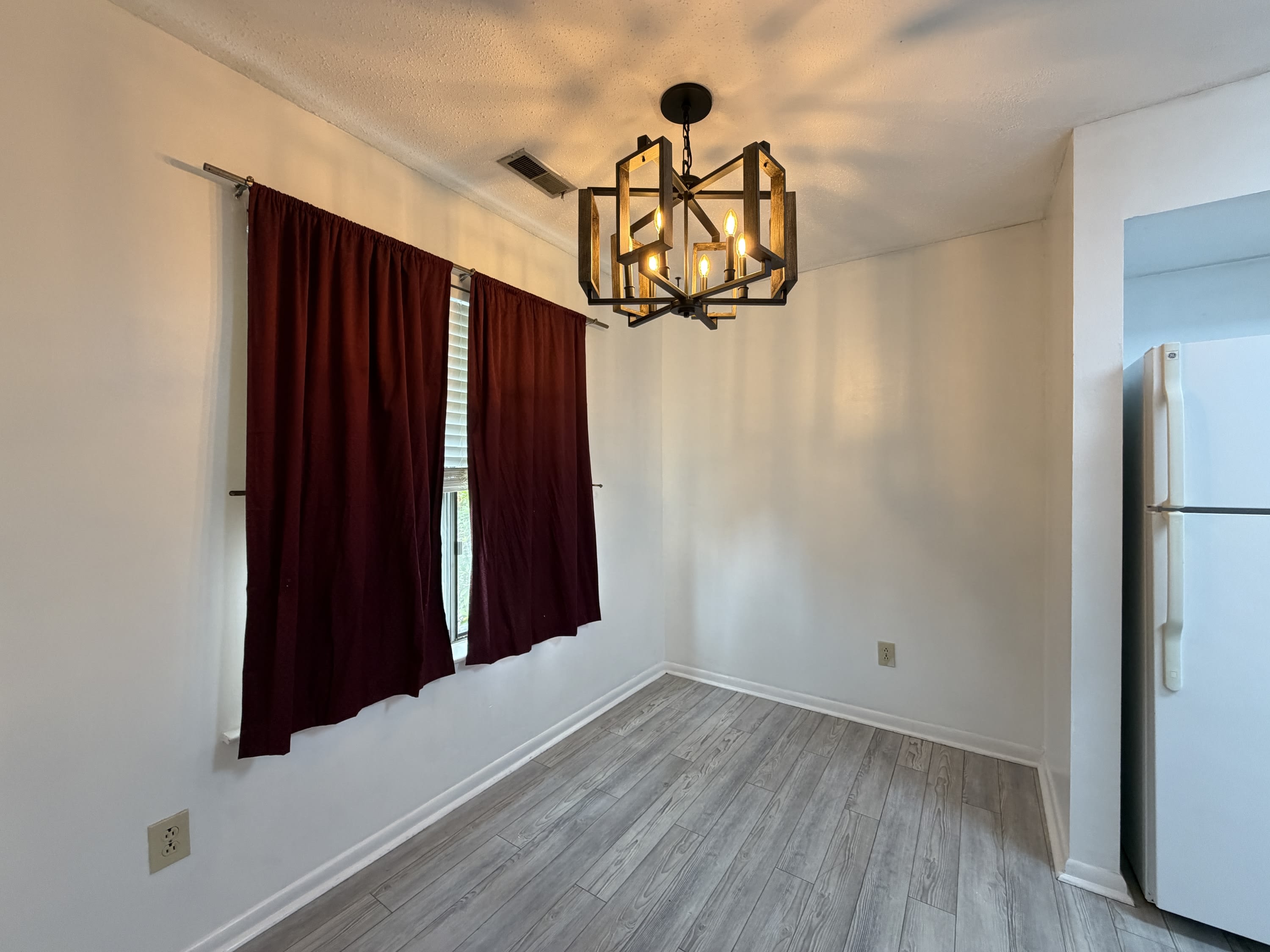 4396 Silverleaf Drive 1 – photo 4