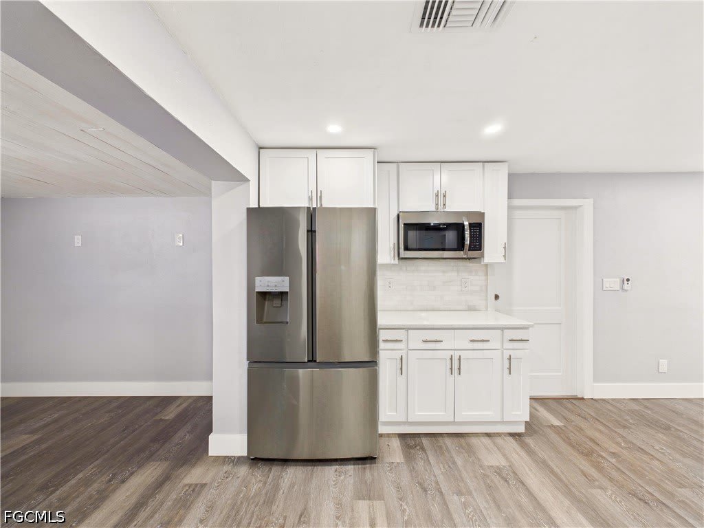 567 13th Street N – photo 4
