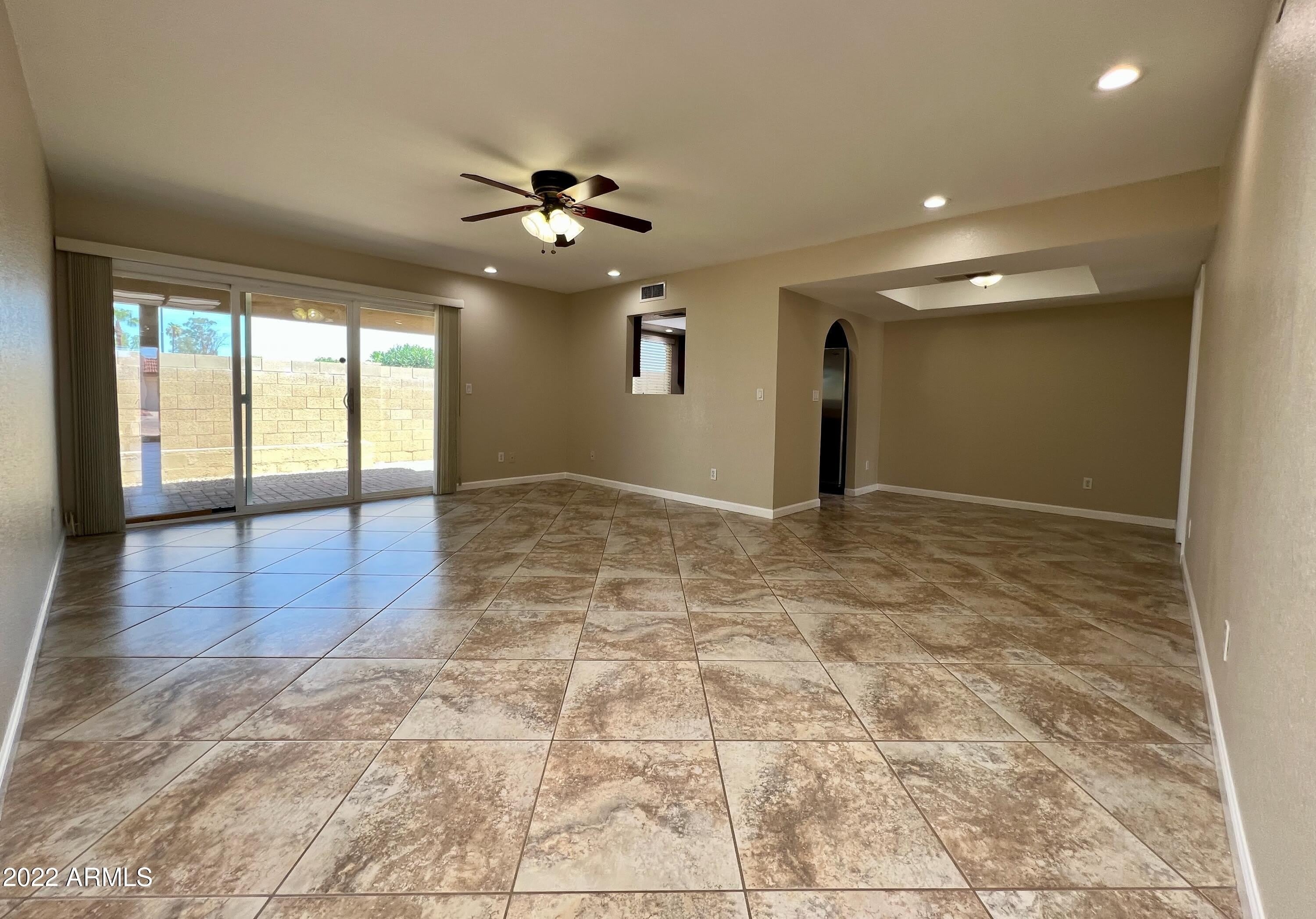 2534 E Villa Theresa Drive – photo 3