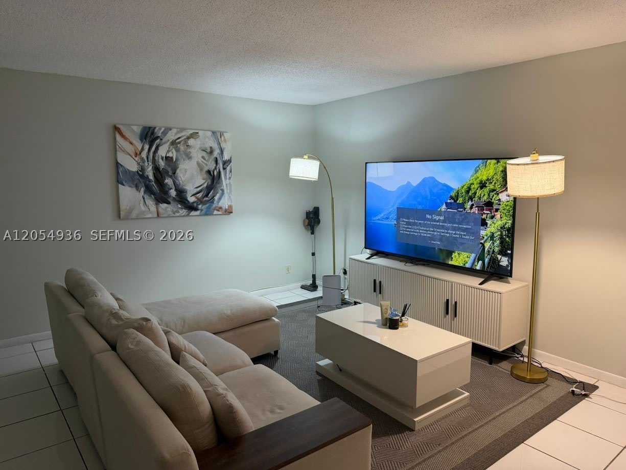 2420 Diana Dr – photo 2