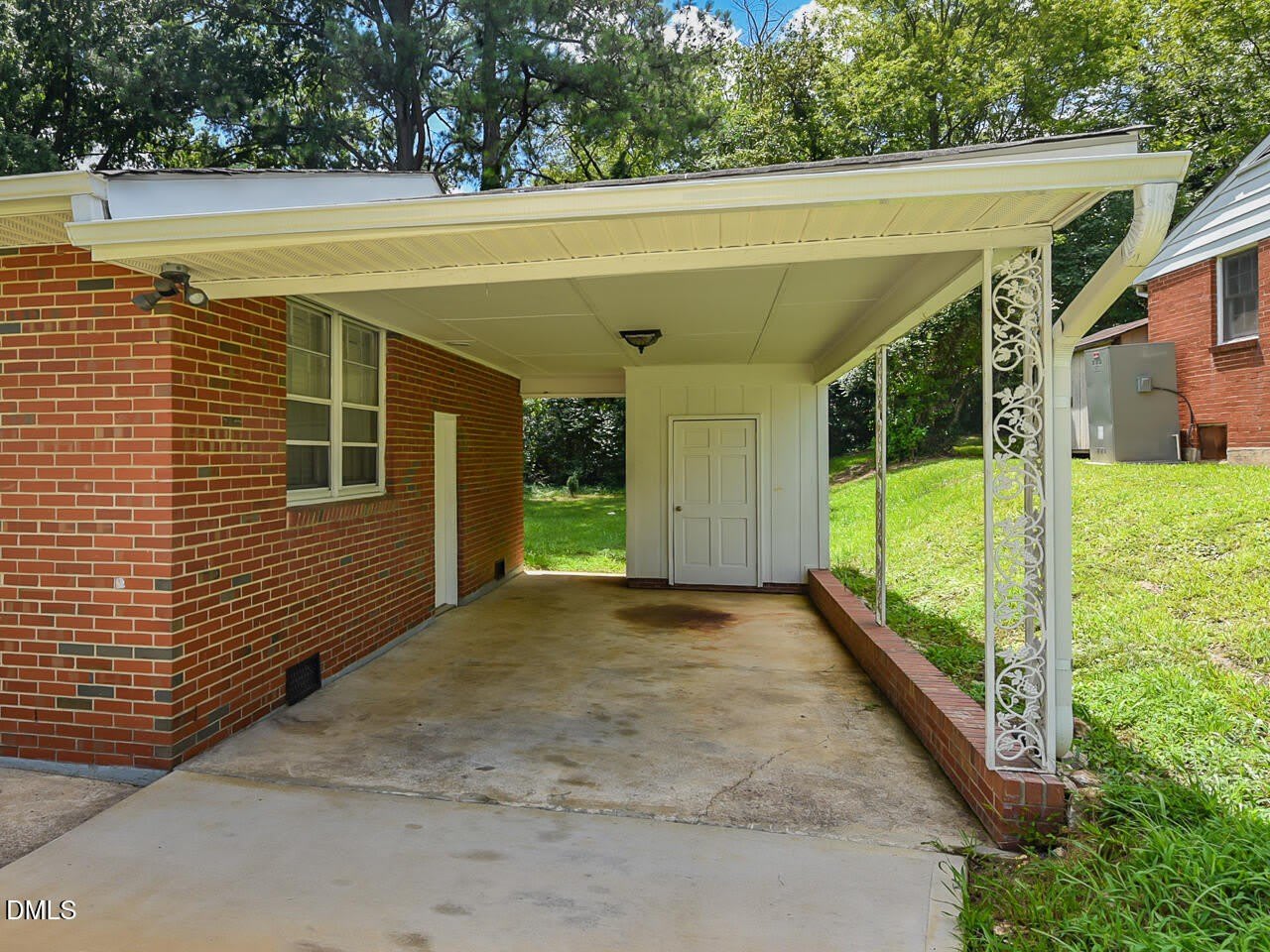 852 Hadley Road – photo 3