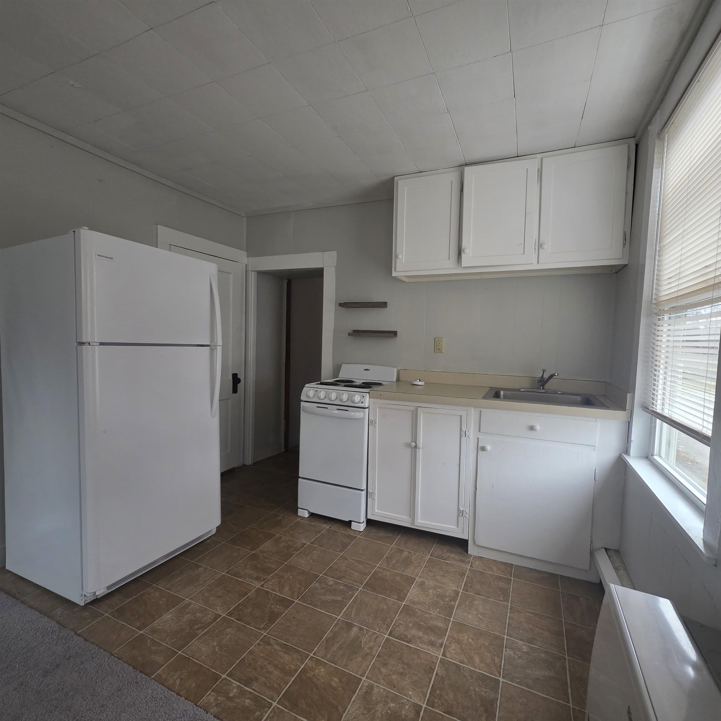 200 Main Street – photo 3