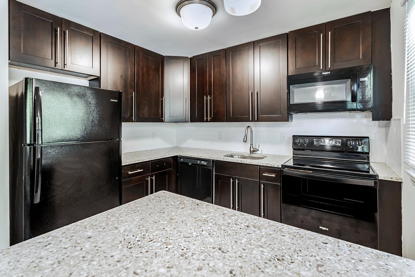 Newtonian Gardens Apartments – photo 3