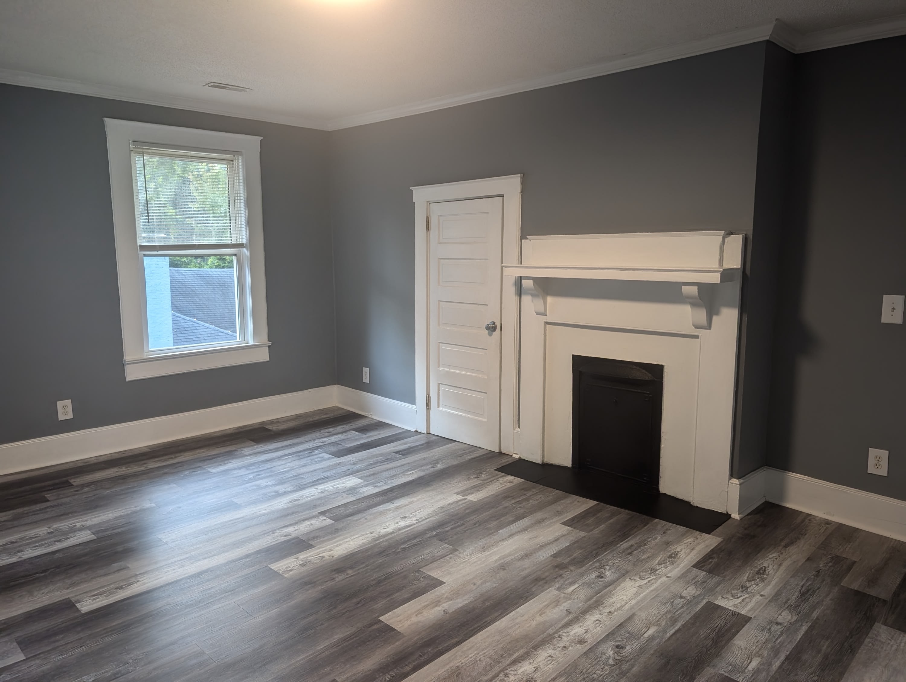 2217 Blossom St – photo 2