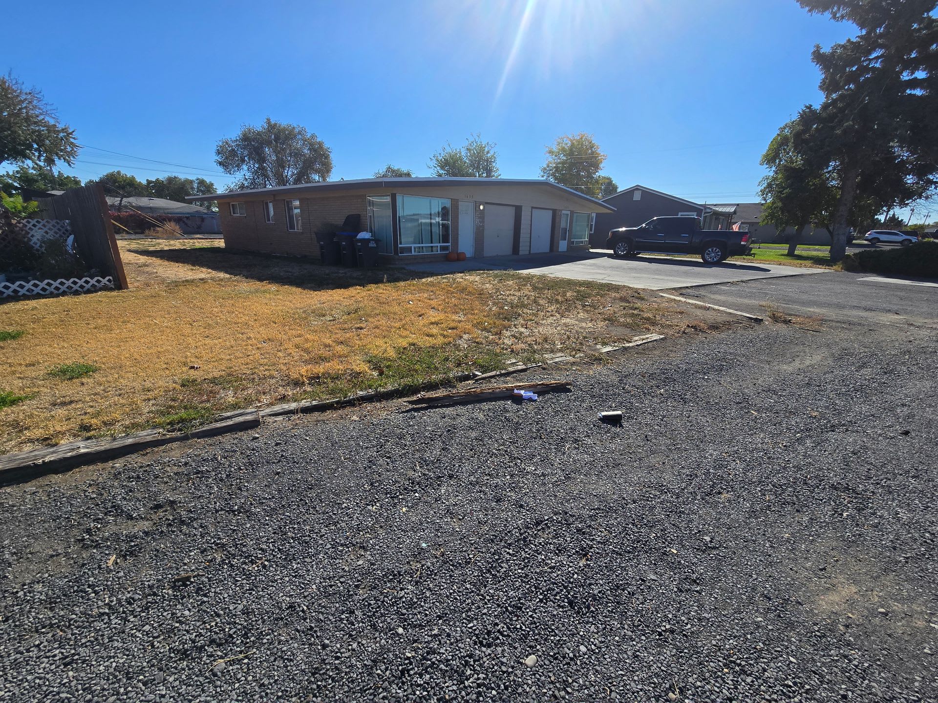 2 Bedroom Duplex Apartment 300 Move In Credit Available – photo 1