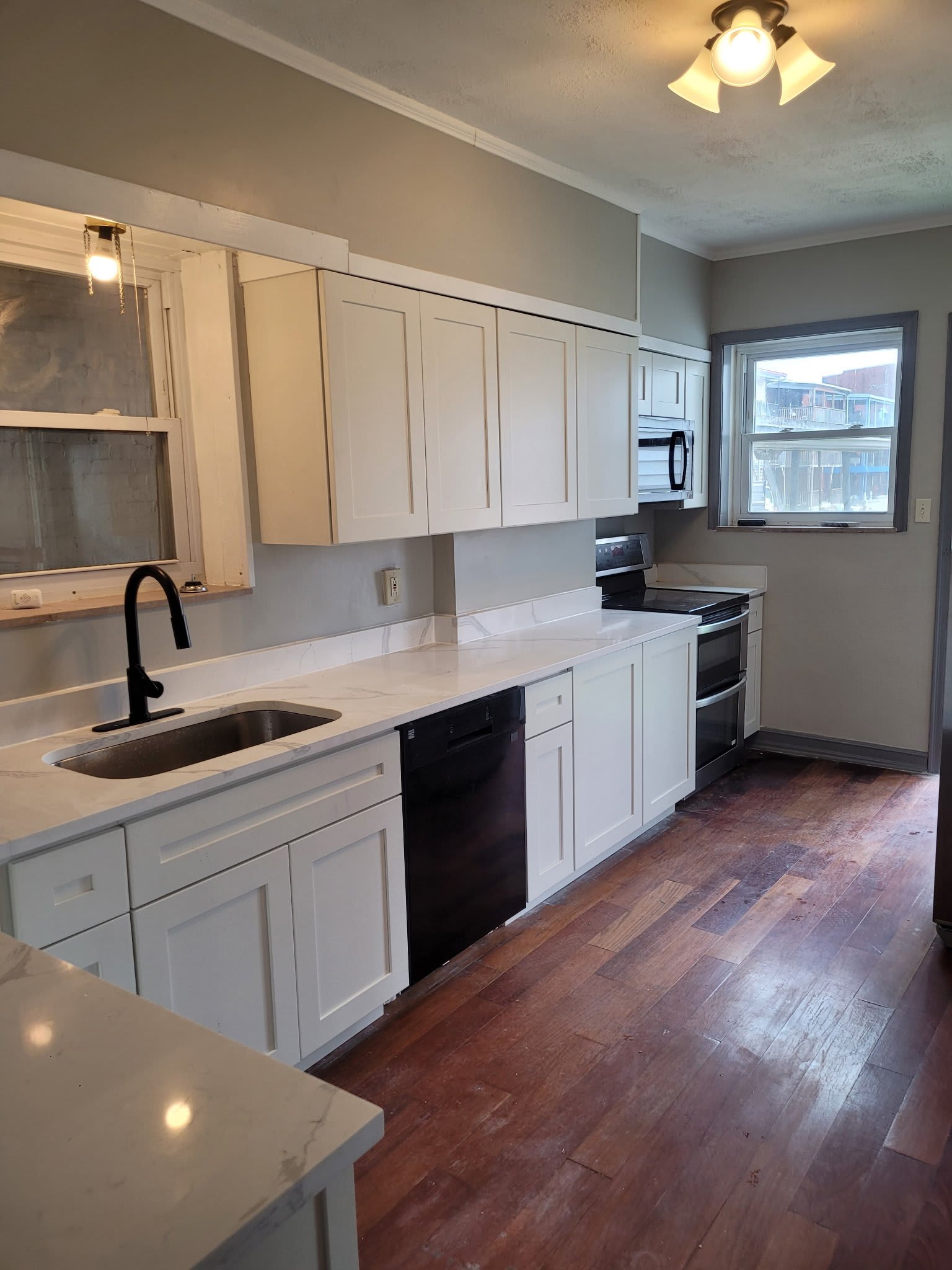 4738 Friendship Avenue – photo 3