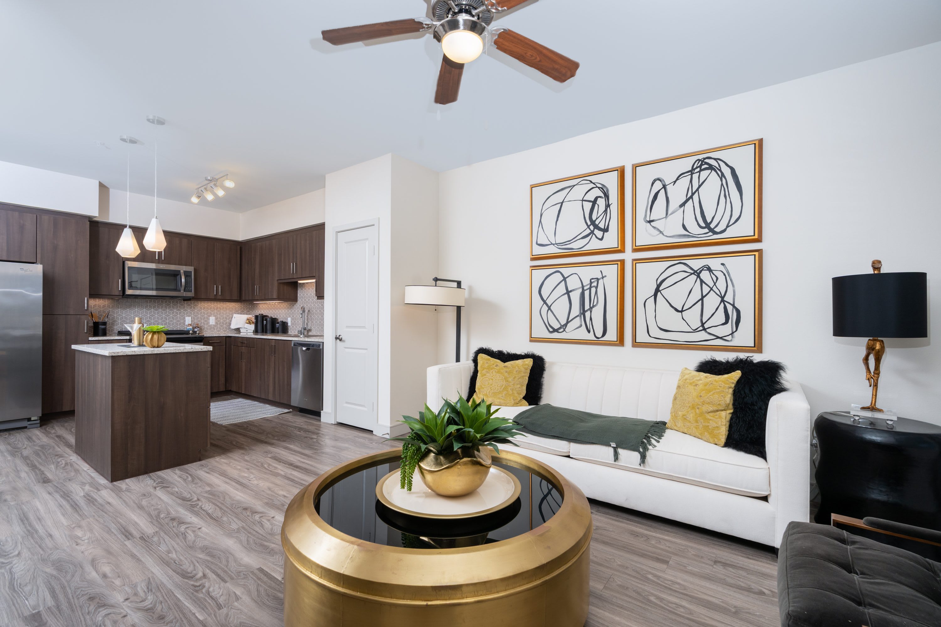 Rize Irvine Apartments – photo 4