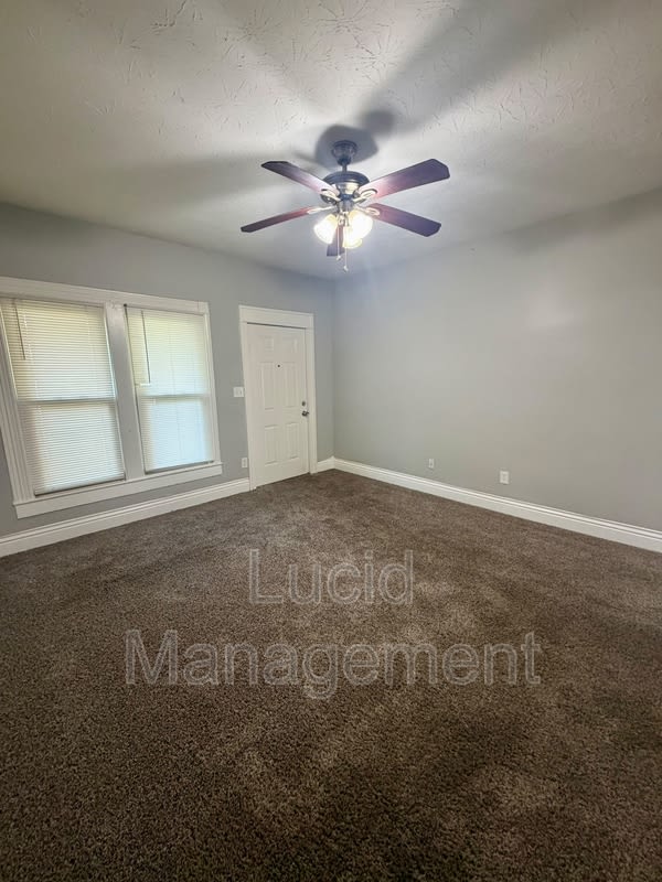 208 Ottawa Ave – photo 3