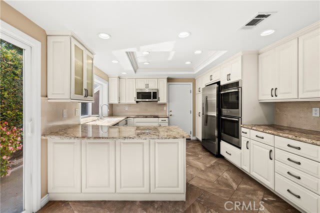 6871 Auburn Drive – photo 2