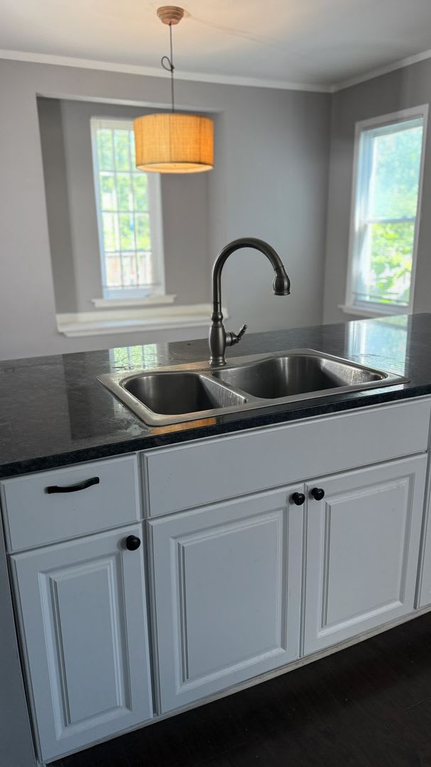 4 Bedroom House with Primary Suite – photo 2