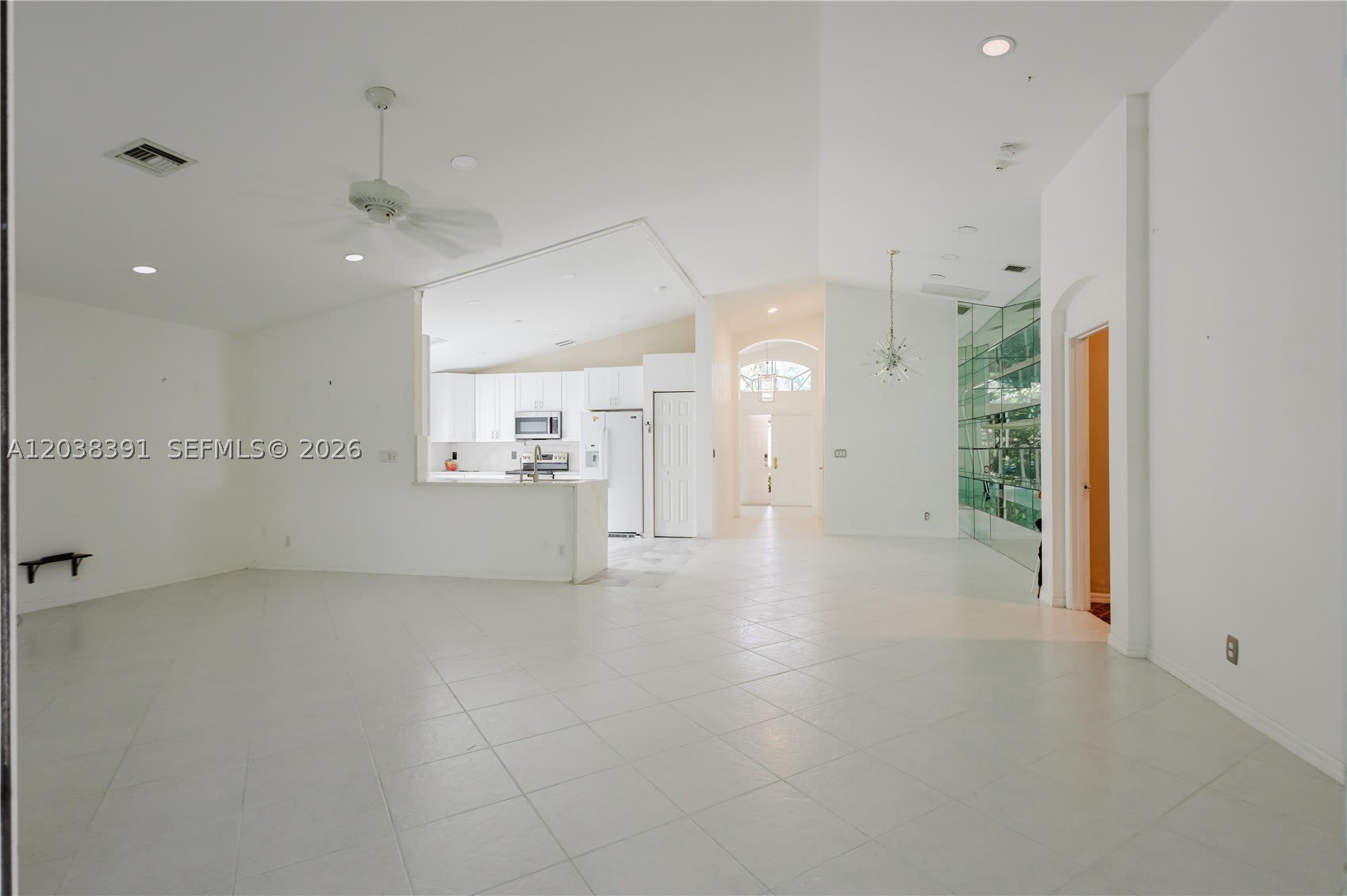 7577 Caprio Dr – photo 4