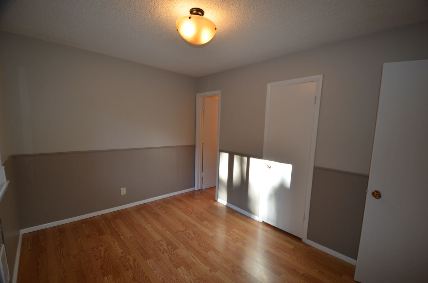 Unfurnished, 10 minutes from Downtown Breck! In Unit Washer and Dryer! – photo 3