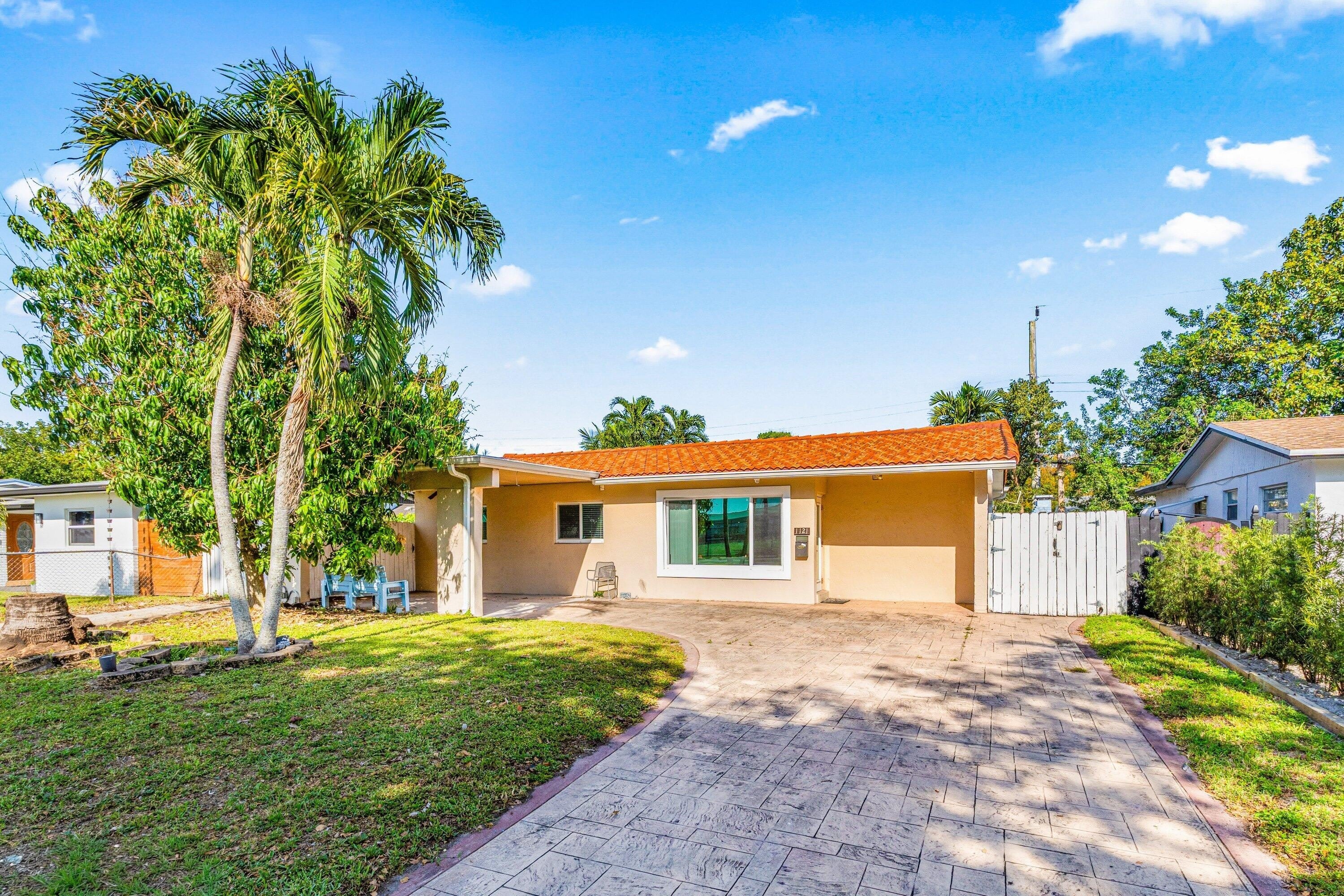 1121 N 66th Terrace – photo 3