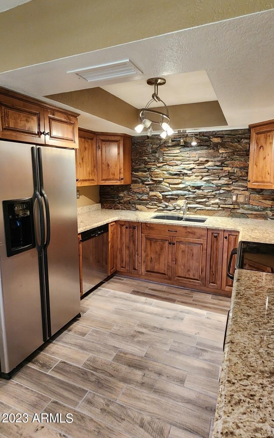 9100 E WINCHCOMB Drive – photo 5