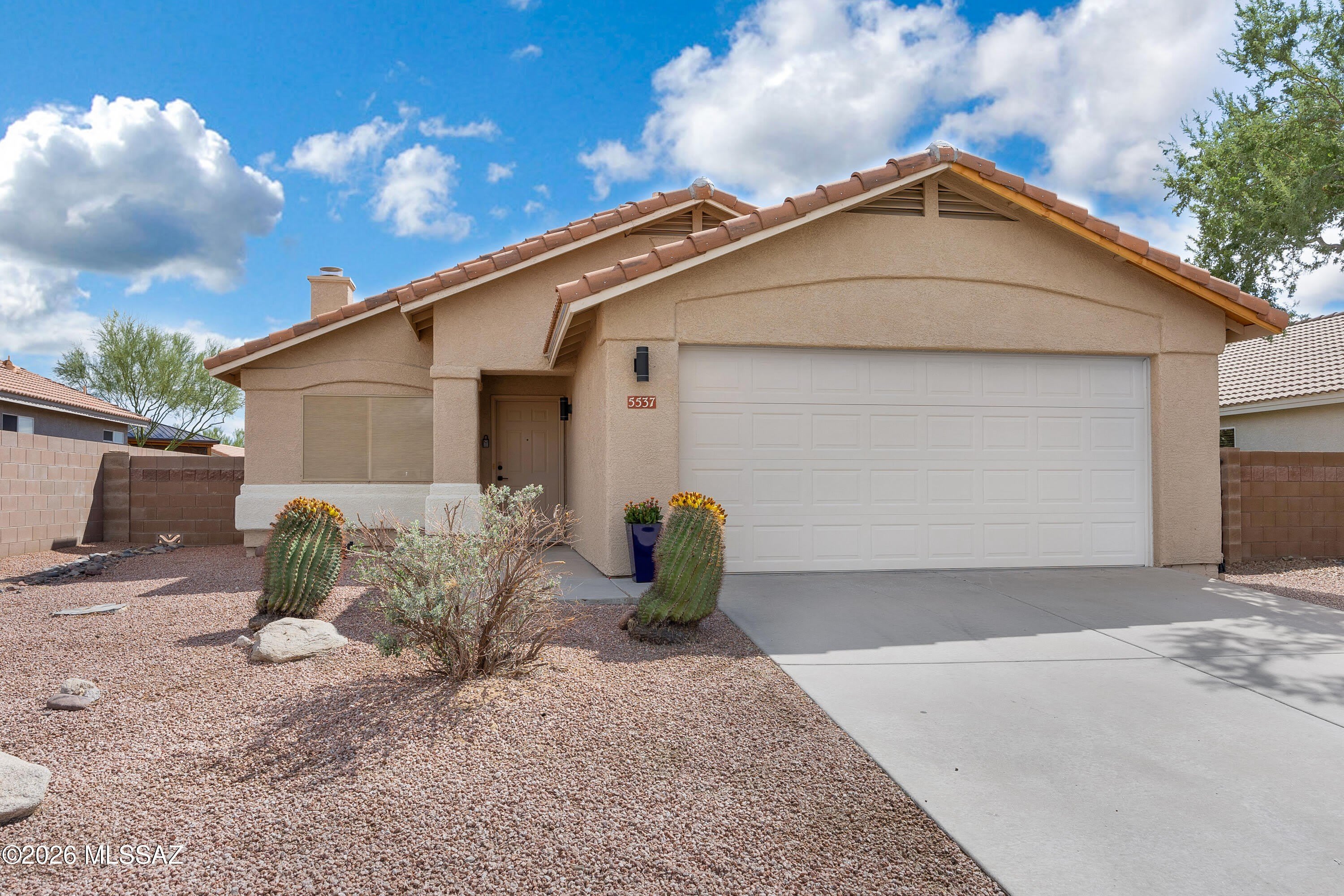 5537 W Panther Butte Street – photo 2