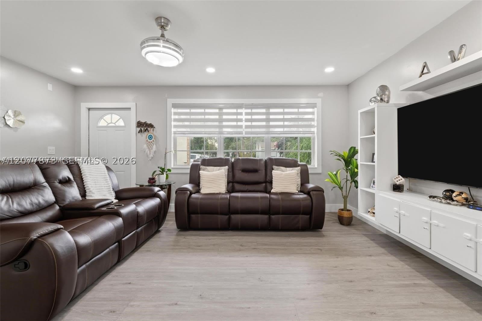 1366 Osprey Ct – photo 4
