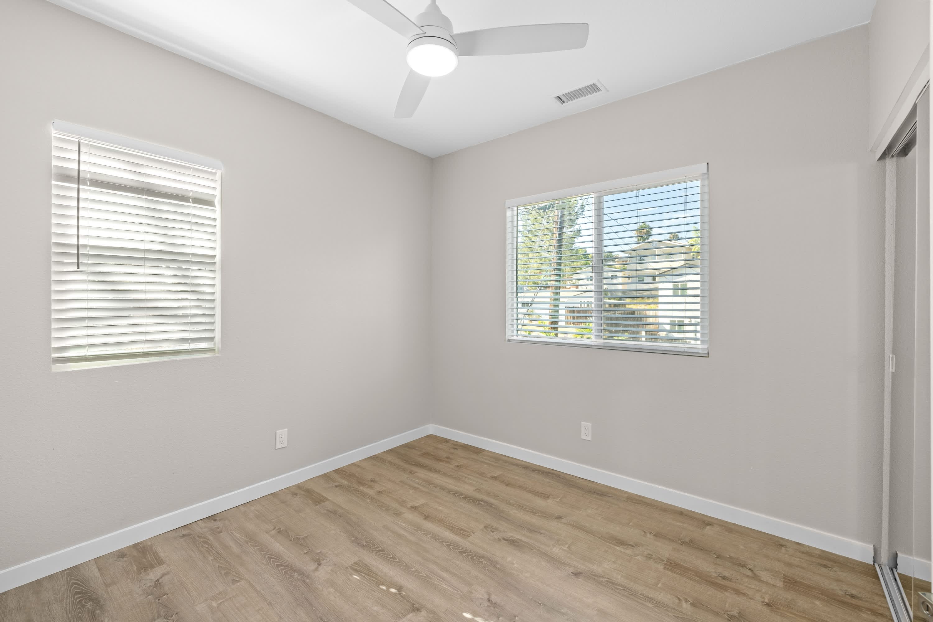 4904 54Th St – photo 5
