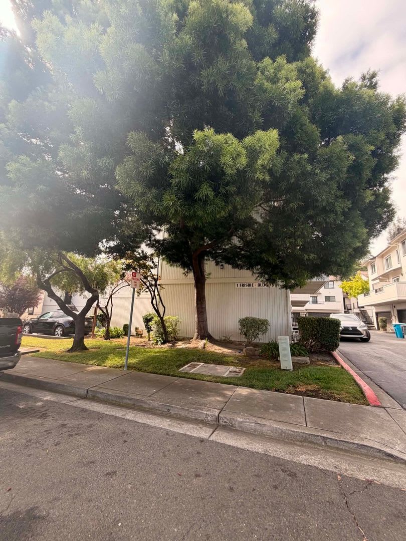 BEAUTIFULLY UPGRADED VALLEJO CONDO WITH TWO-CAR GARAGE! – photo 3