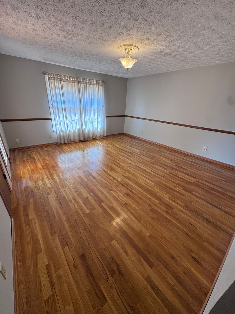 330 Heards Ln, Oxford – photo 1