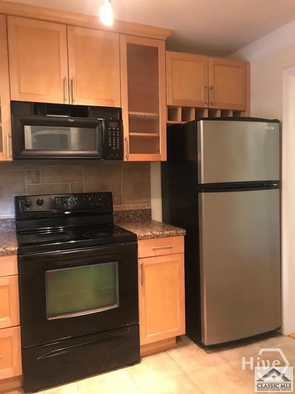1055 Baxter Street – photo 3