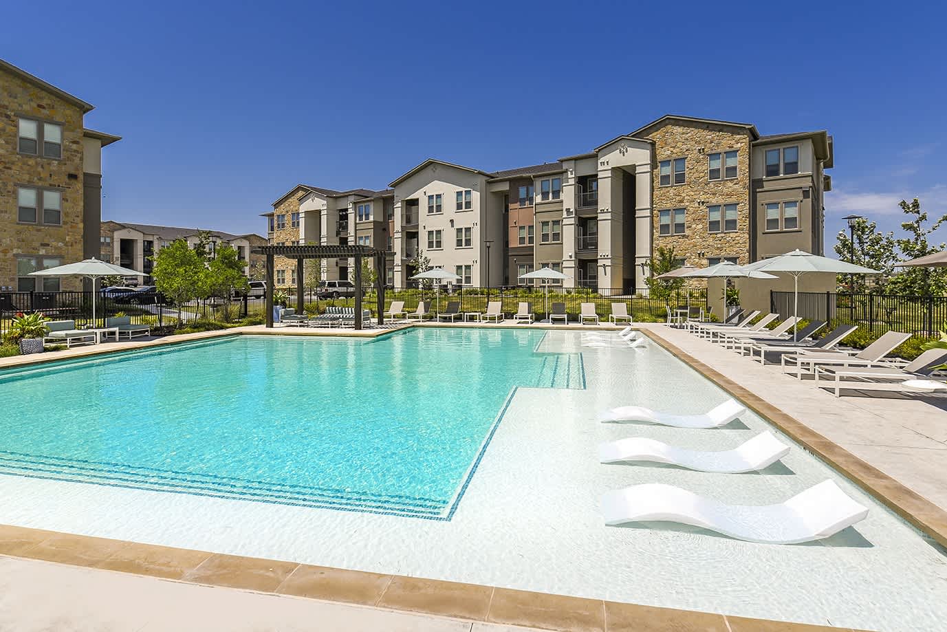 Affordable Housing The Scott At Medio Creek – photo 3