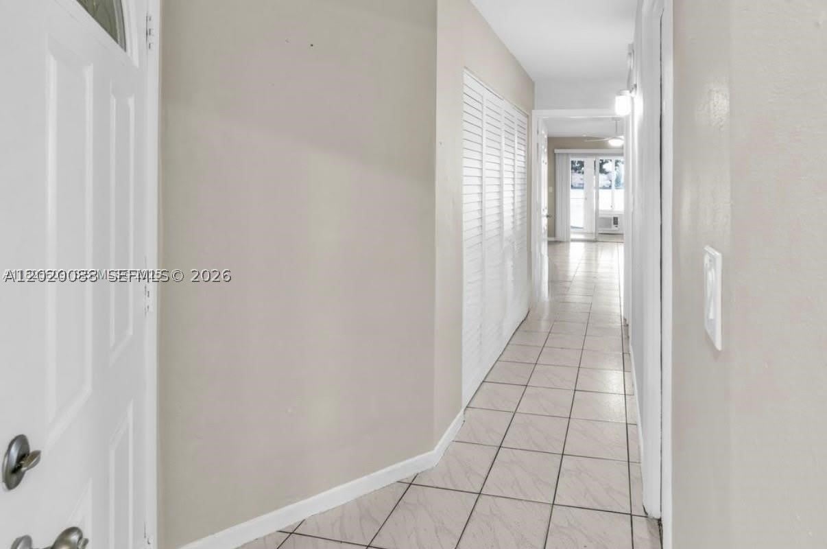 18801 NE 2nd Ave – photo 4